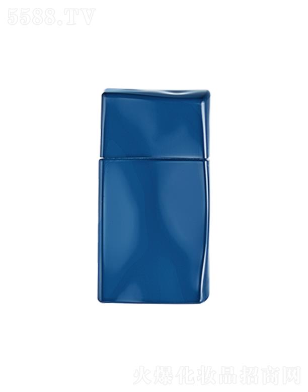 ·����܎��ˮ���yƷ(�Ϻ�)���޹�˾���P׿����(��i)��ˮ��ʿ����� 30ml���µķ�ɫ�{����������~���