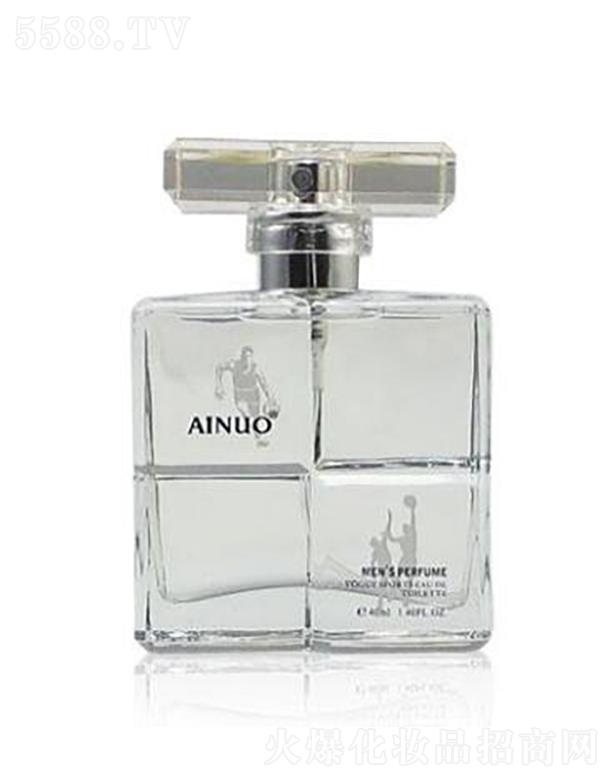 �Ռ��мΌ����û������޹�˾�����Z��ʿ�r���\����ˮ