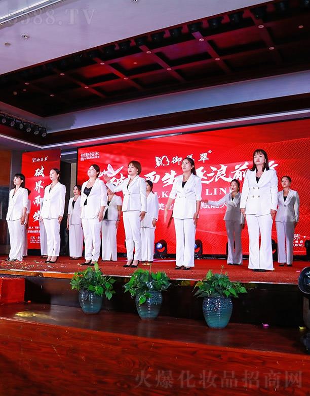 ������ȫ�����I(y��)�x�ܴ���F(tu��n)�(du��)չʾ