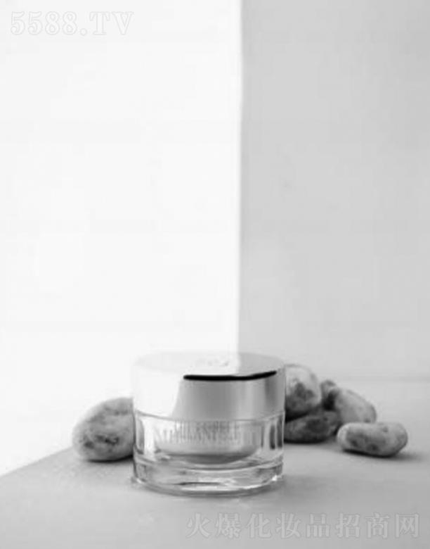 ɫ�g(sh��)�������o(h��)ƪ �؆�����w����C(j��)��