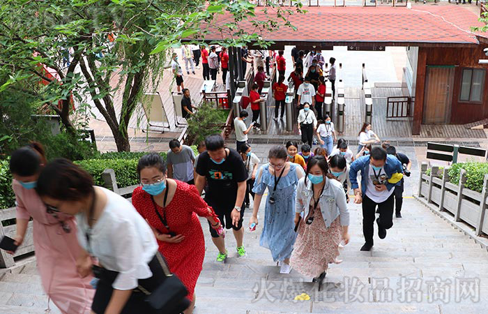 �����ζ�̤�����ի@�����A