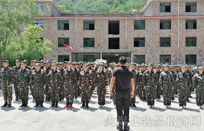 �ȳ��L(f��ng)������Խ���ң���ÿһ���˶��ǡ���(zh��n)ʿ����