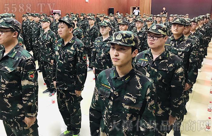 �����������κ��˵�Ŭ����ȫ���Ը��㿂��(hu��)�����ի@��