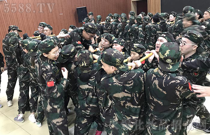 һ�s��s��һ�p��p��һ���F(tu��n)꠵Ęs�u(y��)����Ҫÿһ���˶�����ؓ(f��)؟(z��)���c��ɵģ�