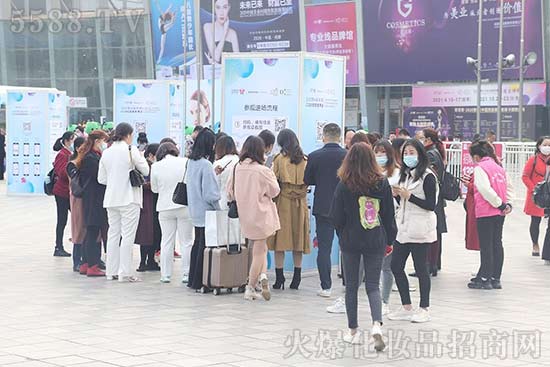 ����ʢ�����س��������44�óɶ����I(y��)���[��ʢ���_Ļ