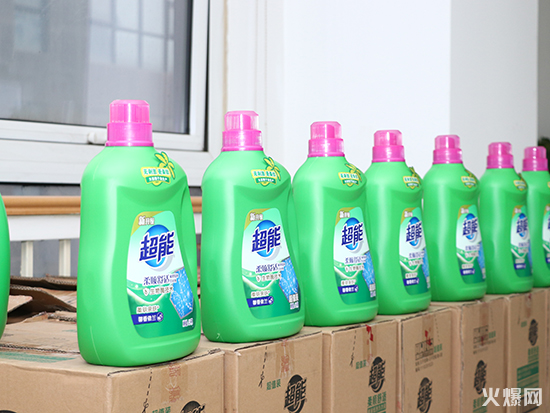 ������Ů��(ji��)���𱬾W(w��ng)�ɰl(f��)Ů�񌣌ٶY��