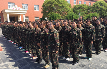 Ӣ���Sˬ���]�гC��������ֻ�Ј�(ji��n)��(qi��ng)��