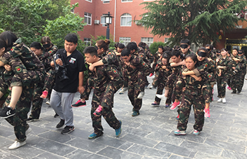 �������������Փ�D�y�U(xi��n)�����Ҷ����վo������c��ͬ�У�