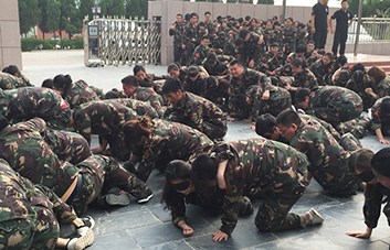 ���ڮ�(d��ng)������ϧ��(d��ng)�£����ڮ�(d��ng)��