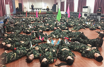 ���������ԗ�����Խ������