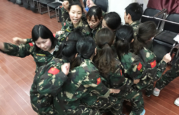 ���L��·��һ����Ҳ�����������y���£�����Ҳ�܈�(ji��n)�ֵ�����