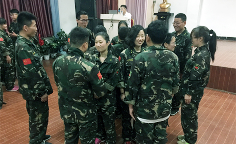 ٝ���e�����ի@�옷��