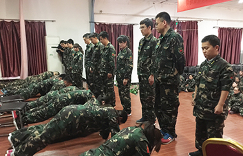 �I(l��ng)��(d��o)���ǈF(tu��n)�(du��)�ĺ�����һ��һ�ж��Ǳ�����