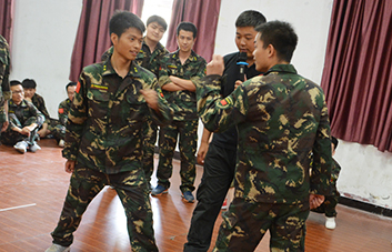 �A�ܣ�����˼�S����������(y��ng)�ٶ����l(f��)չ���ن���(d��ng)������